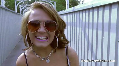 Sex girl uk sex video download spoiled right at the edge of the pool